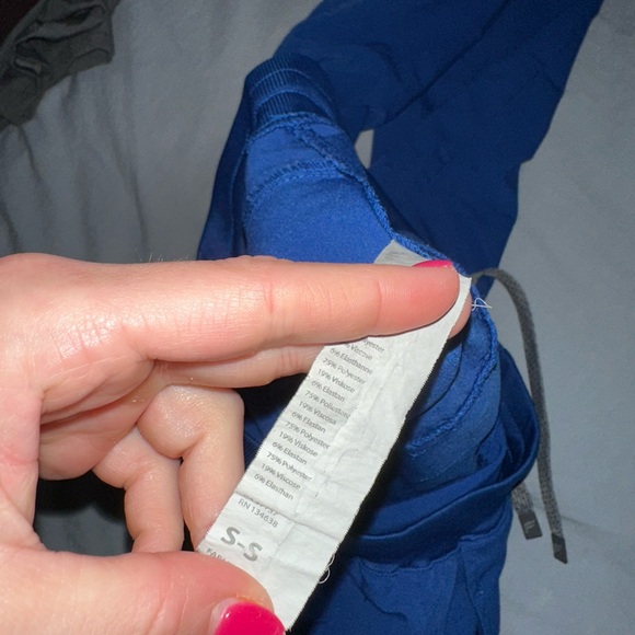 Fabletics high-rise on call jogger scrub pants royal blue - Picture 5 of 7